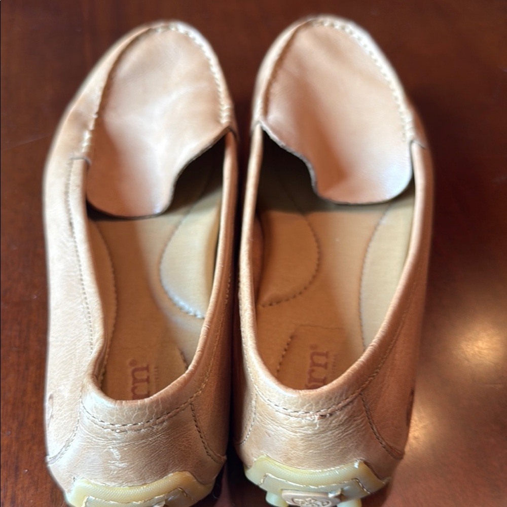 Women's Tan Loafers